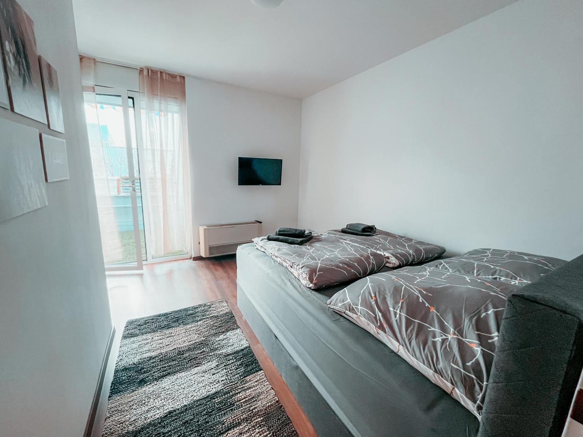 Vienna Shopping Center 3 Apartment Екстер'єр фото