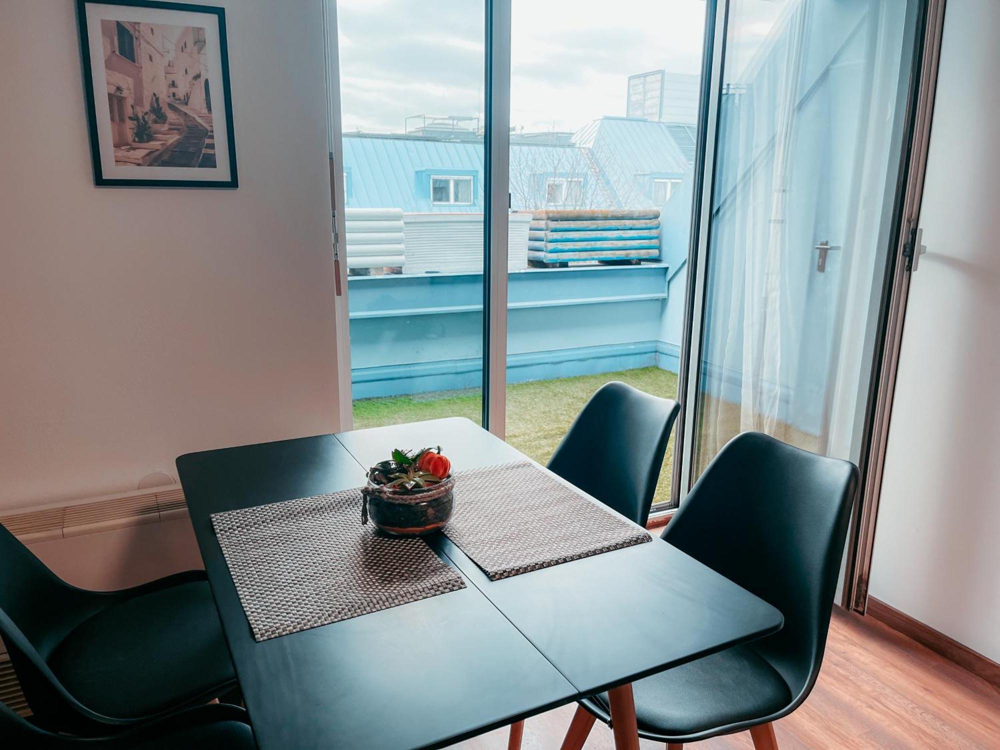 Vienna Shopping Center 3 Apartment Екстер'єр фото